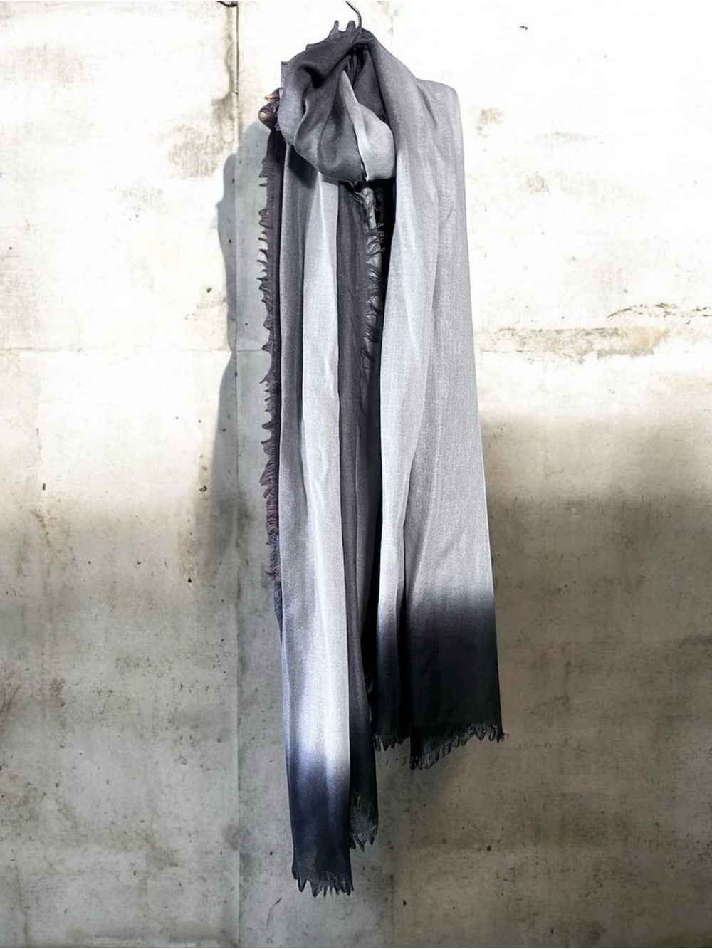 Nordstrom Cashmere/Silk Ombré Scarf Lightweight Gray to Black Wrap 84”x30" NWT